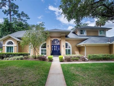 4819 Shoreline Cir