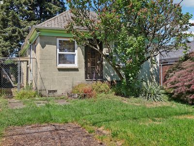 1637 NE 75th Ave
