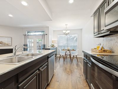 7525 Holly Hill Dr APT 3