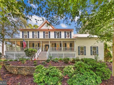 6290 Happy Creek Rd