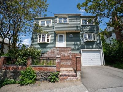 38 Tiverton Rd