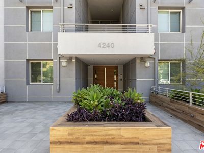 4240 Laurel Canyon Blvd #105