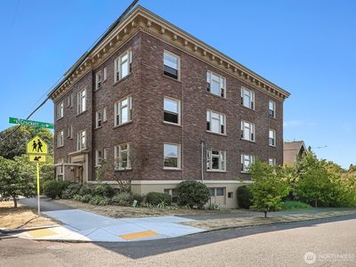 2021 4th Avenue N #1