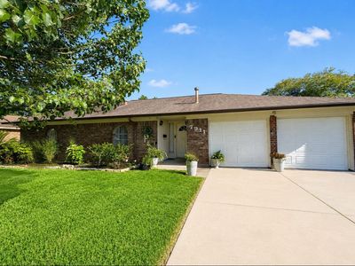 7911 Jonquil Dr