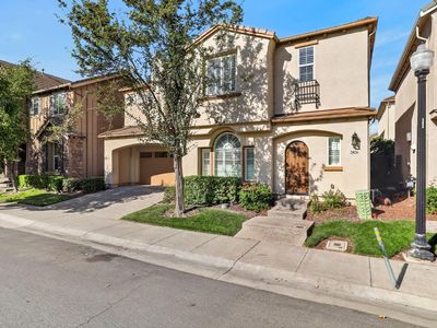 2806 Maybrook Dr