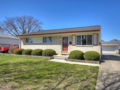 2315 Garry Dr