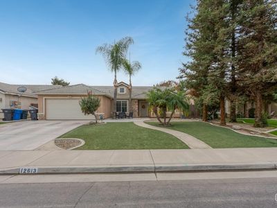Property at 12613 Lavina Ave, Bakersfield, CA