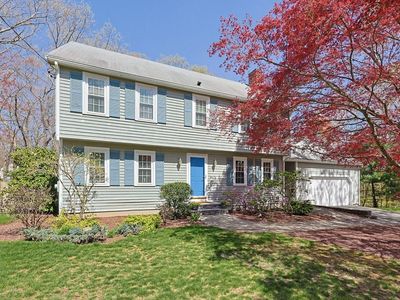 16 Teaberry Ln