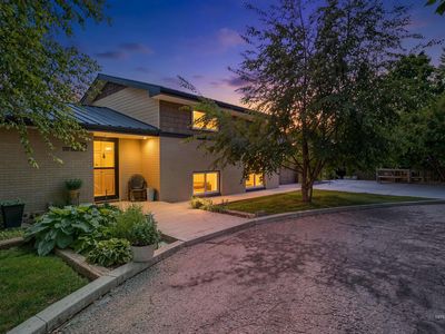 2175 E Karen Dr