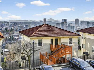 410 NW Uptown Ter
