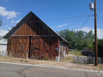 Property at 108 W 2nd St, Middleton, ID