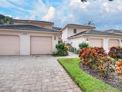 528 Lake Louise CIR #301