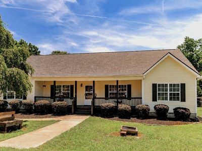 Property at 1627 Dewy Rose Rd NW, Dewy Rose, GA