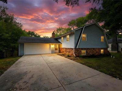 Property at 216 Bittersweet Ln, Lansing, KS