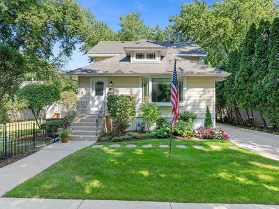 216 4th St