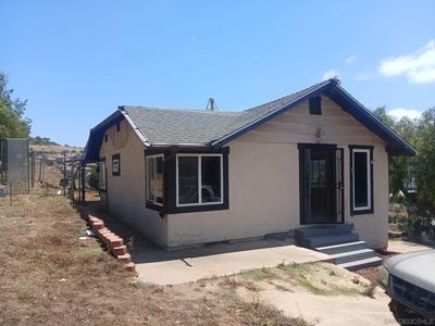 2530 Cherimoya Dr