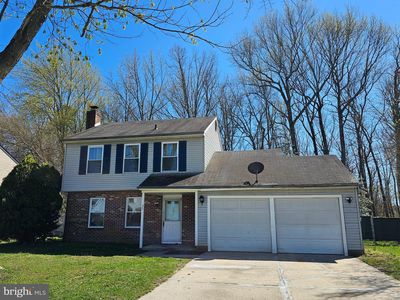 27 Hartsdale Ln
