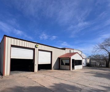 519 W Main St