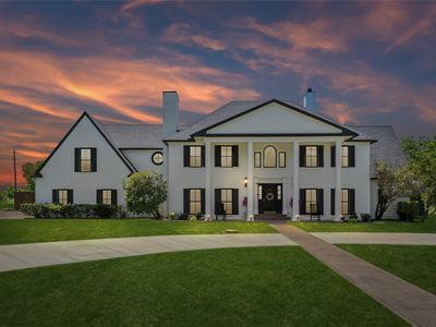 221 Carriage Hill Ln