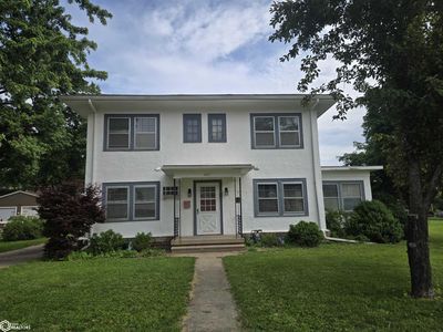407 E Wall St