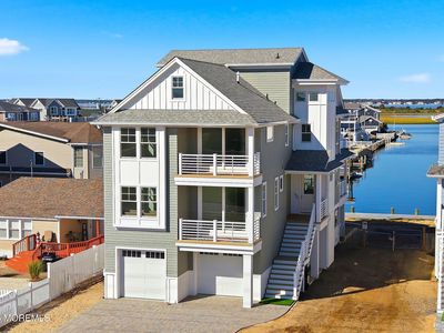 1607 Bay Boulevard