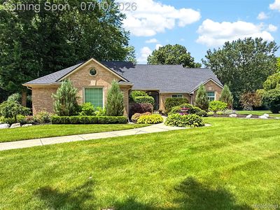 6713 Aurora Dr