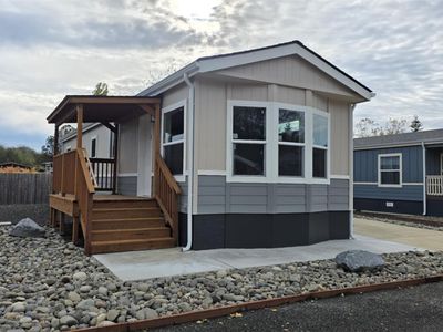 2010 Broadway Avenue #38