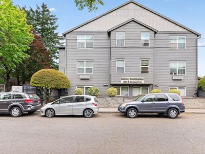 10345 NE Clackamas St APT 3