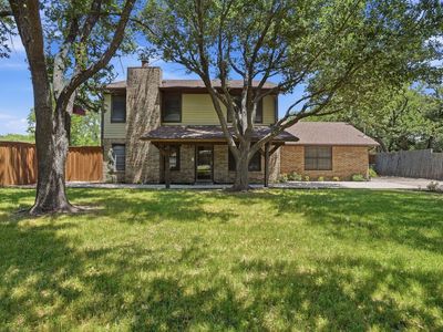 212 Hickory Ln