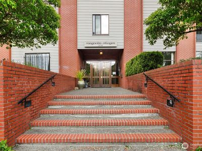2858 32ND Avenue W #106