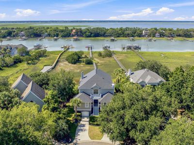 8 Ensign Ct