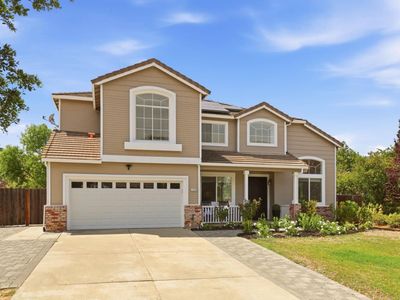 7042 Windward Ct