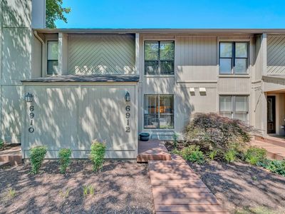 6912 Buck Crossing Dr