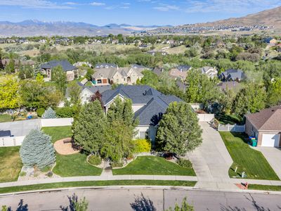 10475 N Canterbury Dr