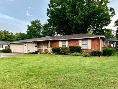 3301 Sun Ave