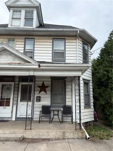 172 Main St