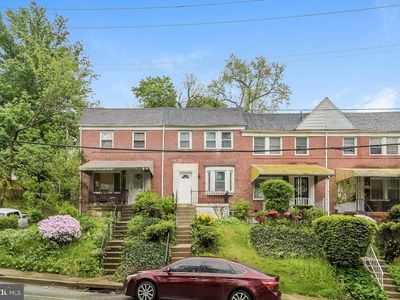 2221 Monticello Rd