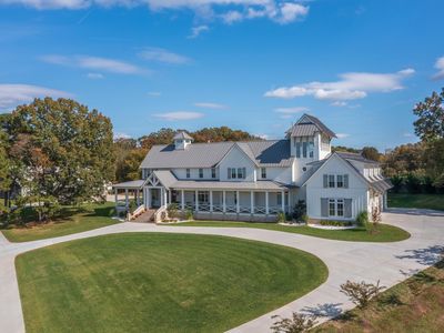 7468 Noah Reid Rd