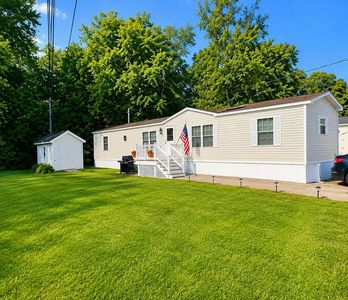 18 Stevens Dr