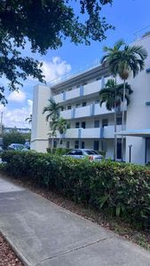 1701 NE 191st St #A104