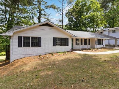 Property at 4204 Williamsburg Dr, College Park, GA