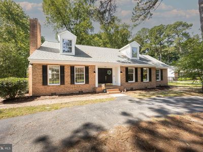 406 Dogwood Dr