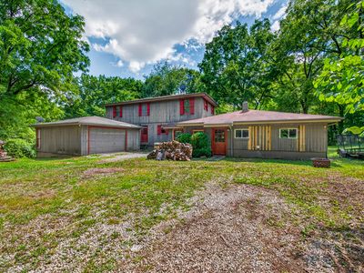 3851 Plum Creek Rd