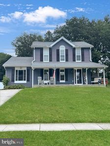 215 Hitching Post Dr