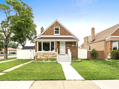 5701 S Mobile Ave