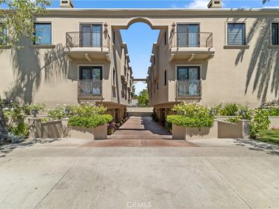 4312 Tujunga Ave APT 5