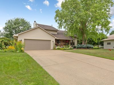 6 Greenhaven Bay