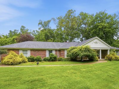 4 Beechurst Woods Ln