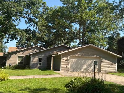 Property at W723 Oak Shore Dr, Fall River, WI