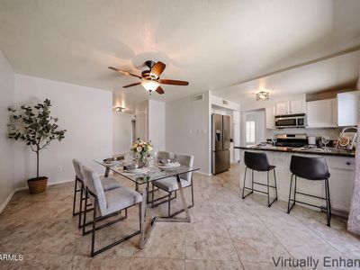 1812 W TOPEKA Drive